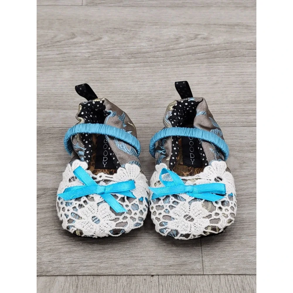 Vintage Goody Goody Baby Girls Lace Crib Shoes Blue Floral Satin Bow Size M 6-12